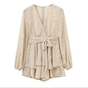 NWT✨ Goodnight Macaroon 'Fallyn' Wrap Romper